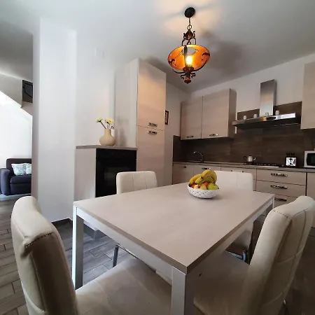 Casa vacanze Delphina's House Lezzeno